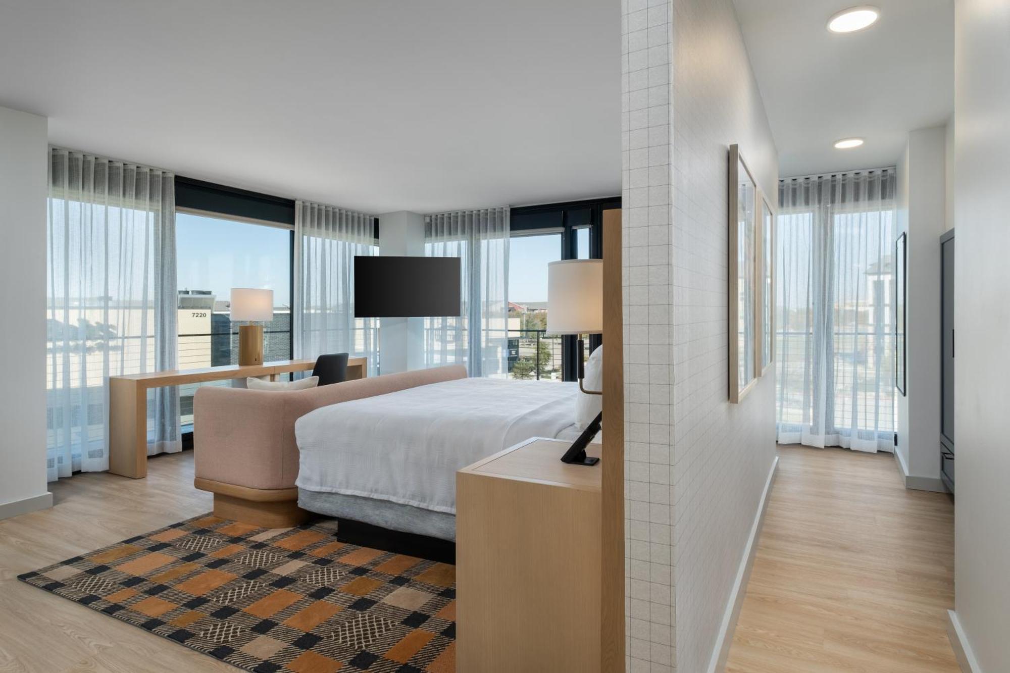 Denizen Hotel Мак-Кинни Экстерьер фото